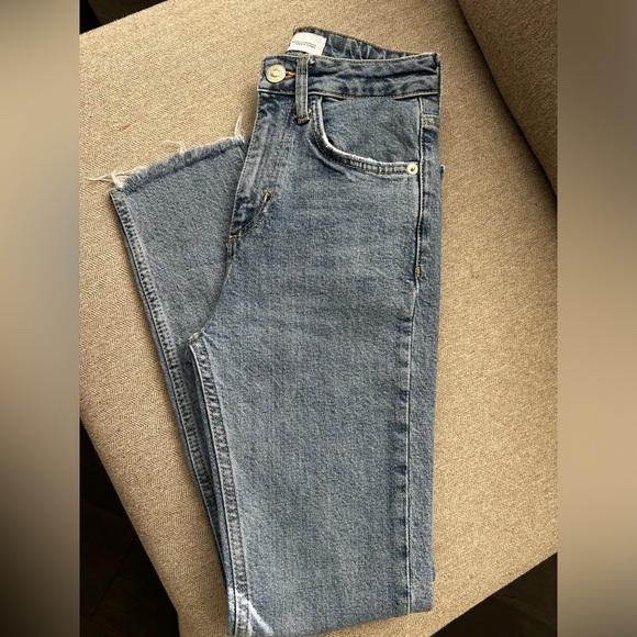 Zara : High Rise Ankle Denim Jeans - Picture 2 of 5